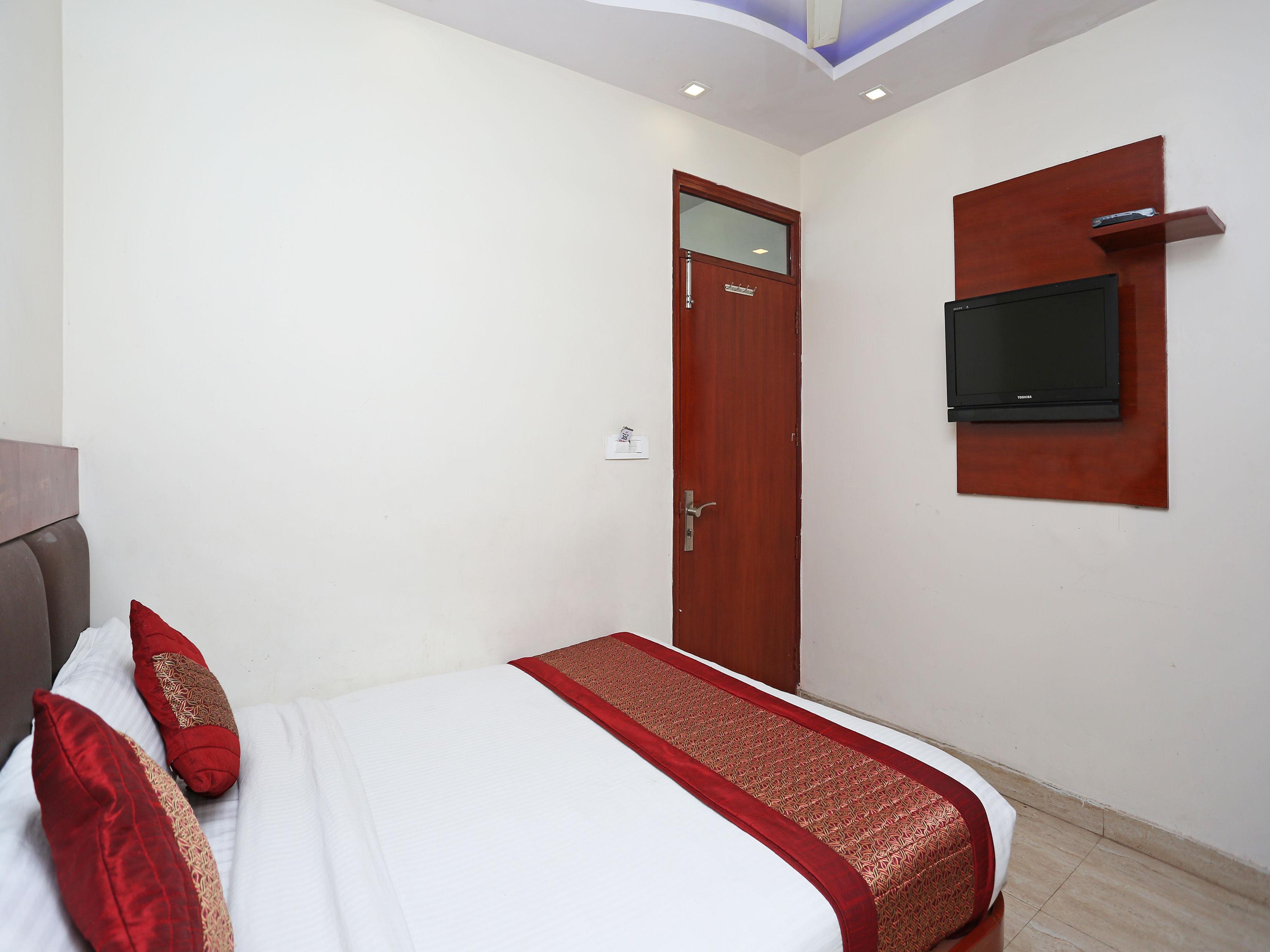 Oyo 6169 Hotel Prem Deluxe New Delhi Exterior photo